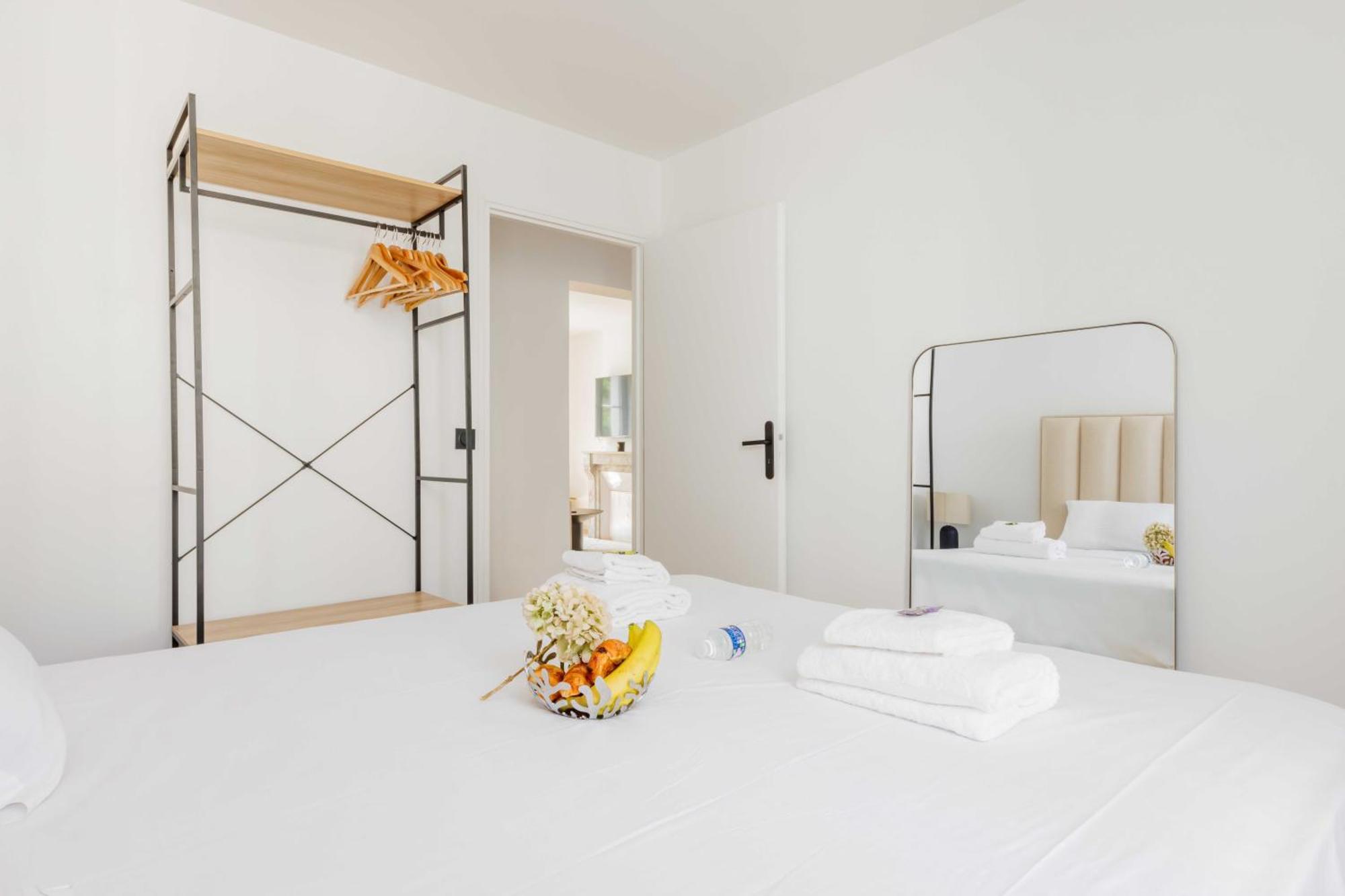 Chic Appartement - 1Br-4P - Chateau De ヴァンセンヌ エクステリア 写真